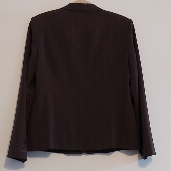 Brown blazer - Picture 2 of 4